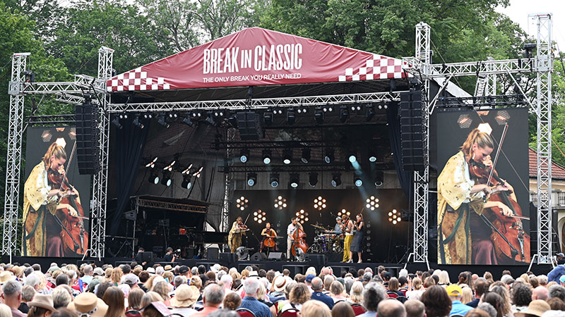 Filharmonia na leżakach. Wybuchowy miks klasyki i luzu na festiwalu w Otwocku Wielkim - DlaKultury.pl